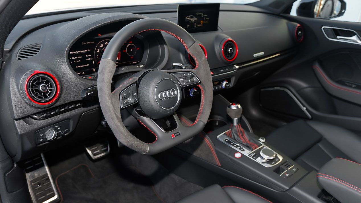 Prueba: Audi RS3 Sedán, un cohete deportivo