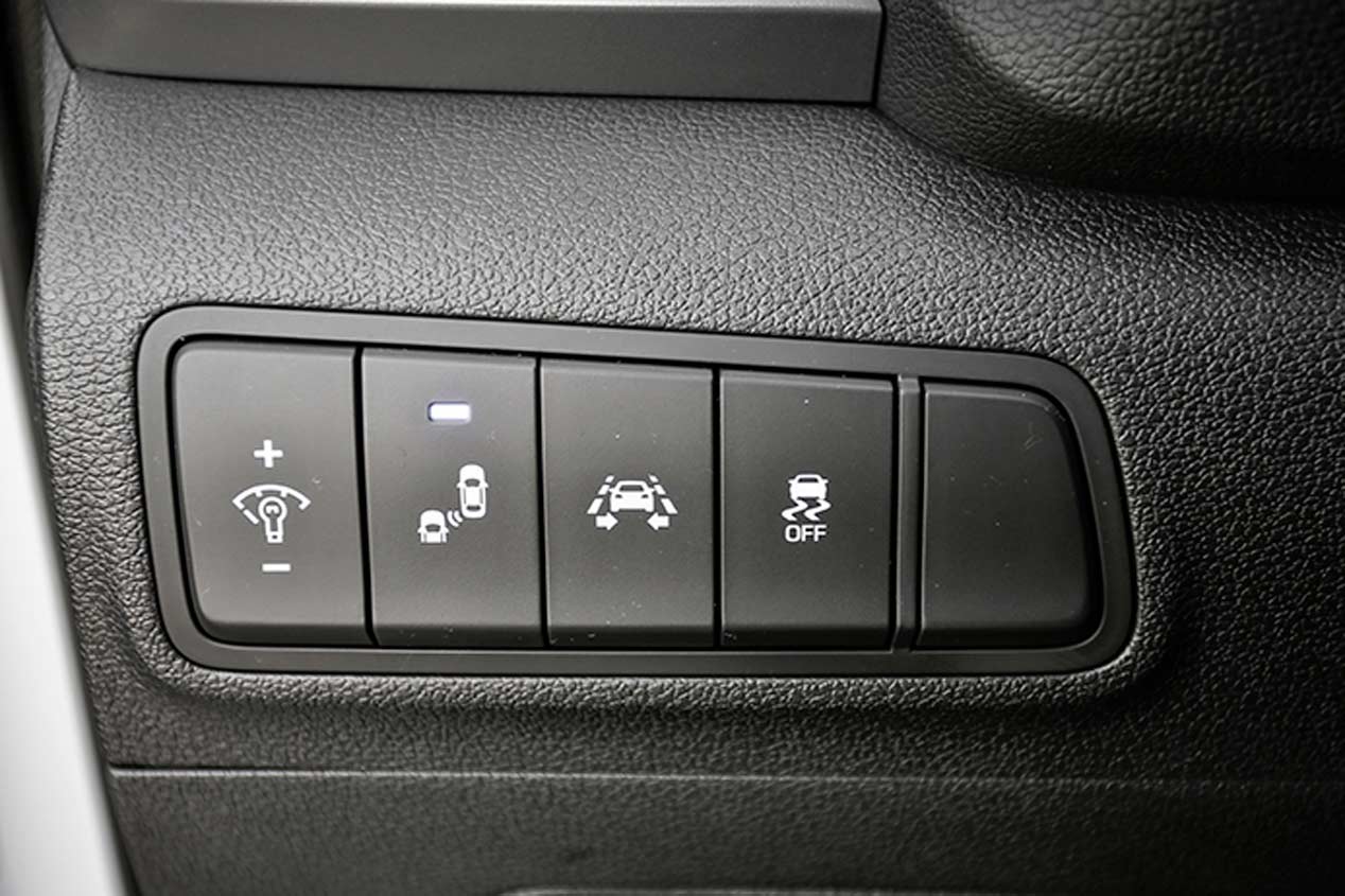 Comparativa SUV: Hyundai Tucson, Nissan Qashqai, Peugeot 3008, Seat Ateca y Toyota C-HR