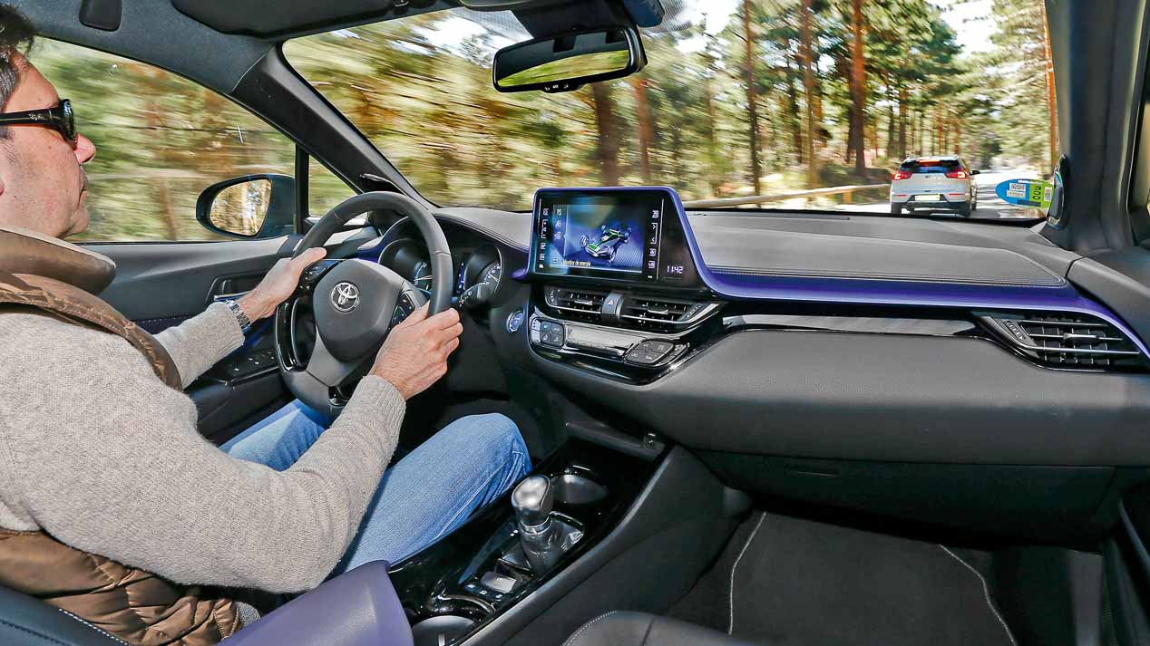 Comparativa SUV: Hyundai Tucson, Nissan Qashqai, Peugeot 3008, Seat Ateca y Toyota C-HR