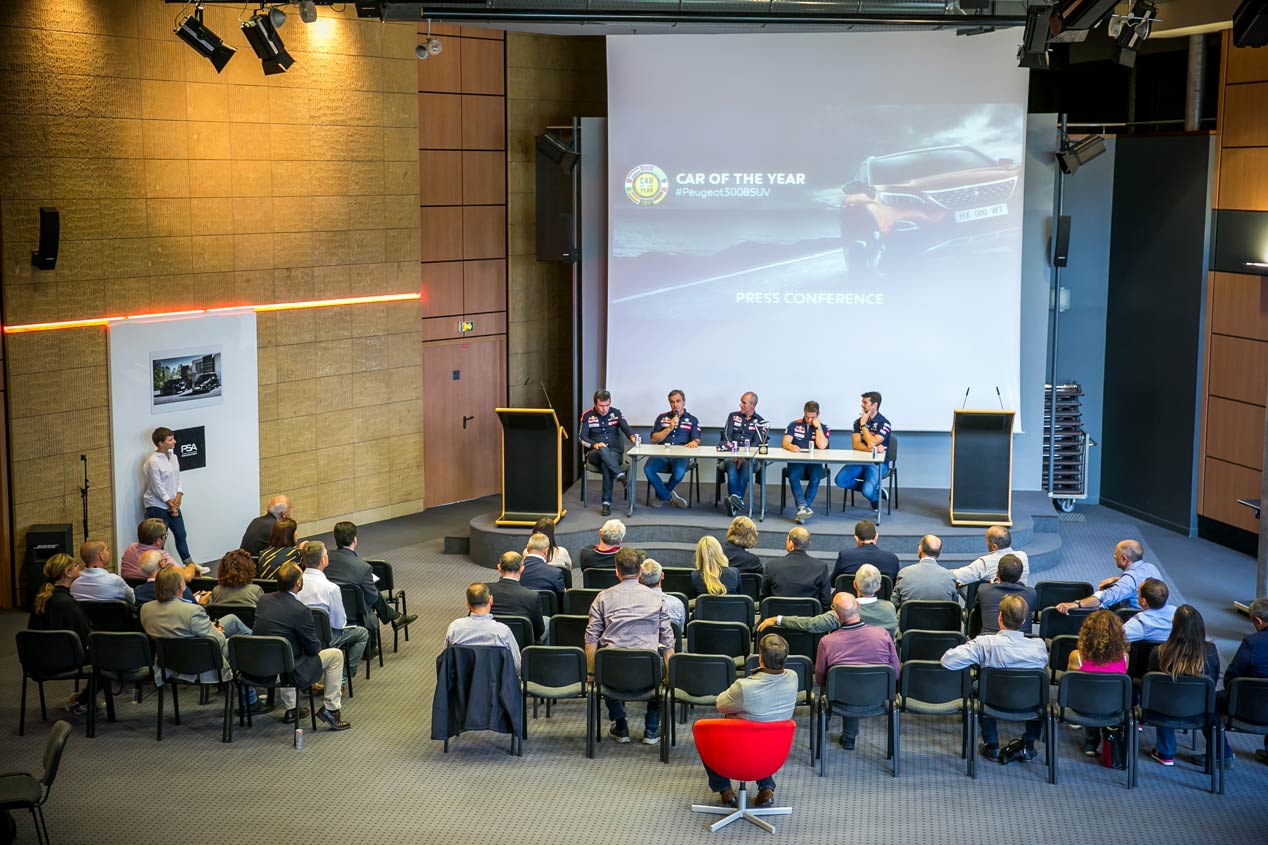 Una mirada al próximo Dakar con Carlos Sainz y Peugeot