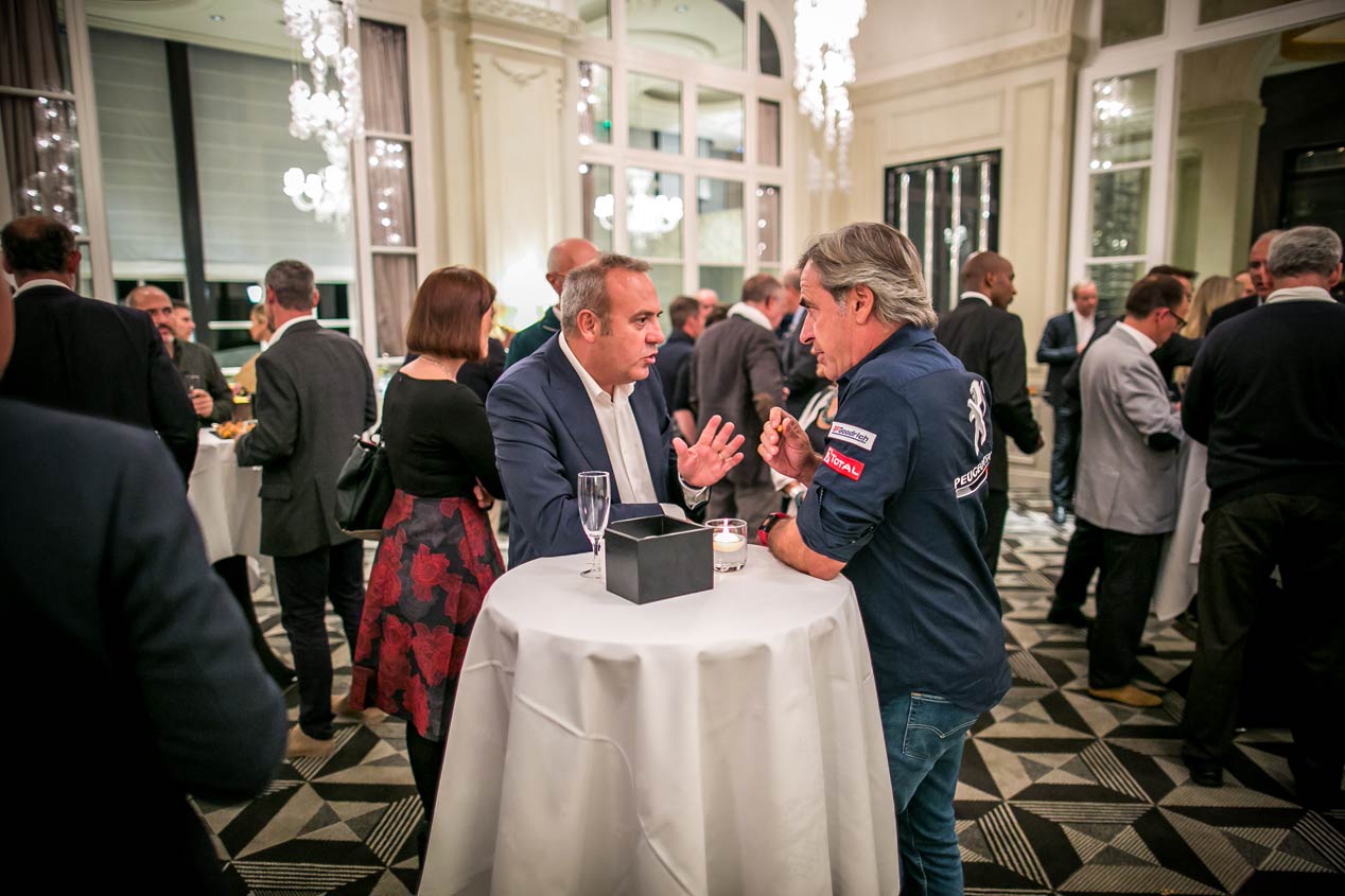 Una mirada al próximo Dakar con Carlos Sainz y Peugeot