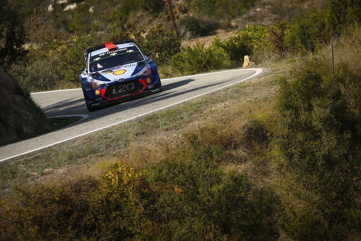 Rally de España 2017: Meeke arrasa en Cataluña