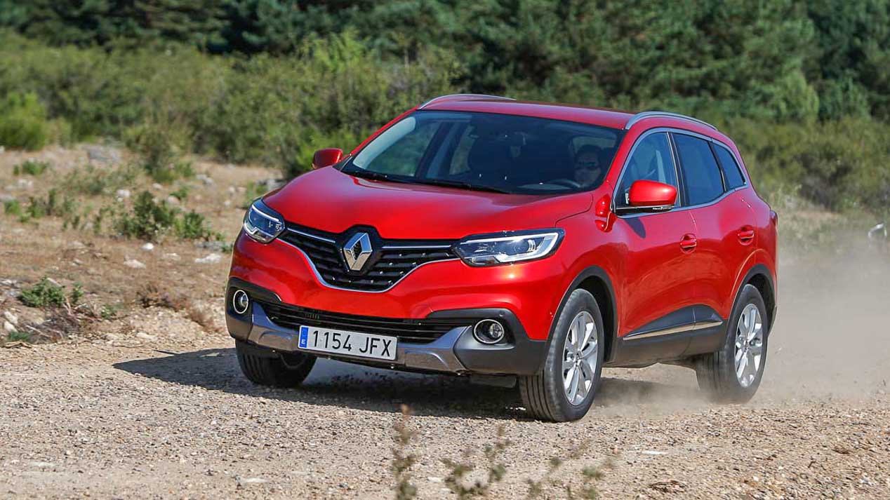 Nissan Qashqai vs X-Trail, Peugeot 3008 vs 5008 y Renault Kadjar vs Koelos: ¿enemigos SUV en casa?