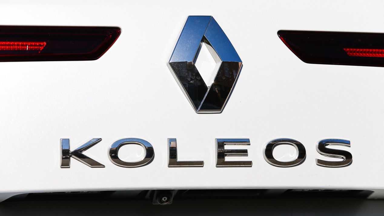 Nissan Qashqai vs X-Trail, Peugeot 3008 vs 5008 y Renault Kadjar vs Koelos: ¿enemigos SUV en casa?