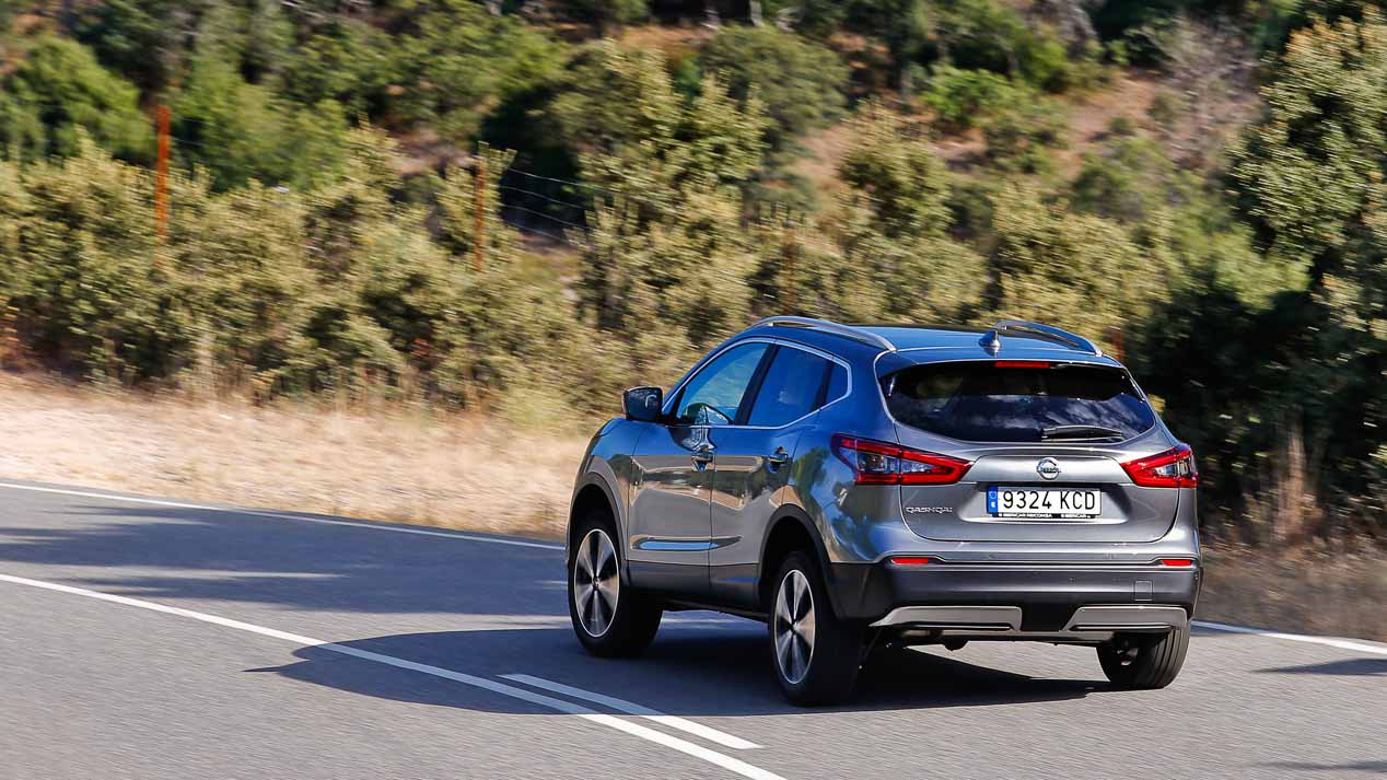 Nissan Qashqai vs X-Trail, Peugeot 3008 vs 5008 y Renault Kadjar vs Koelos: ¿enemigos SUV en casa?