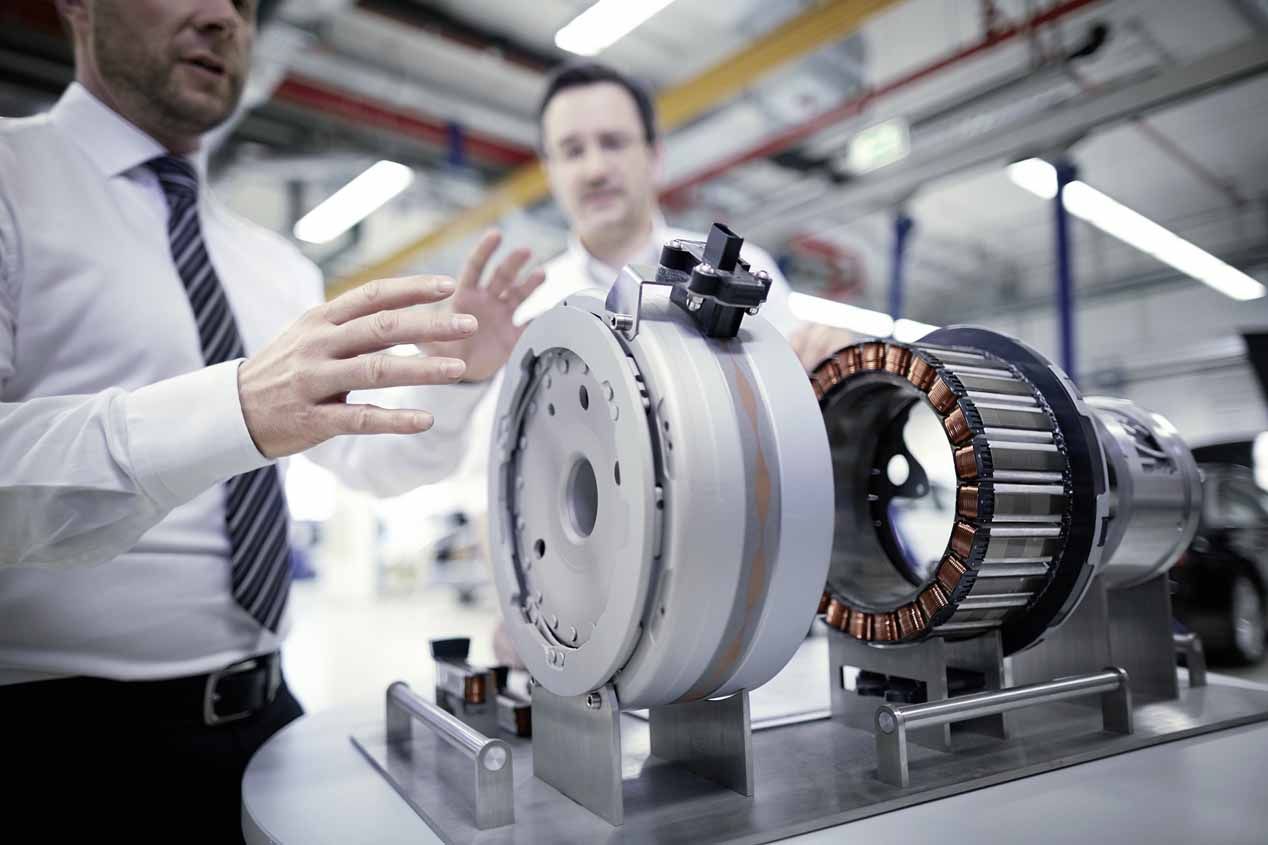 Toshiba en 2019 lanzará baterías de litio que recargarán en seis minutos para hacer 320 kilómetros