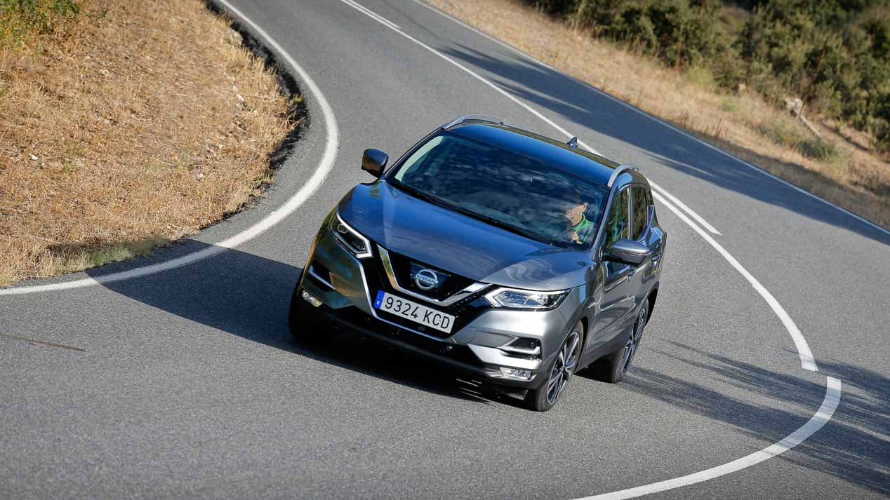 Nissan Qashqai vs X-Trail, Peugeot 3008 vs 5008 y Renault Kadjar vs Koelos: ¿enemigos SUV en casa?