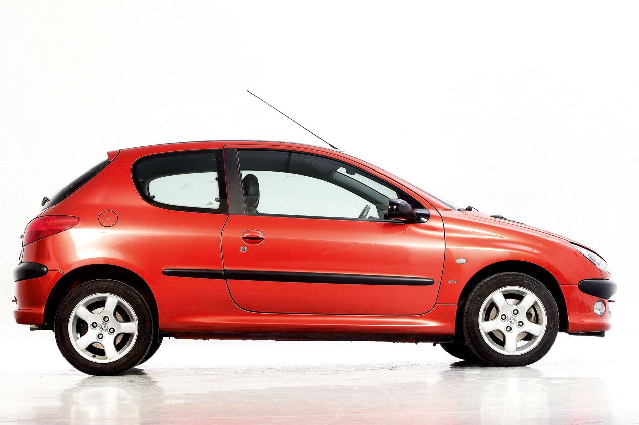 El Peugeot 206 GTi: las fotos del pequeño deportivo