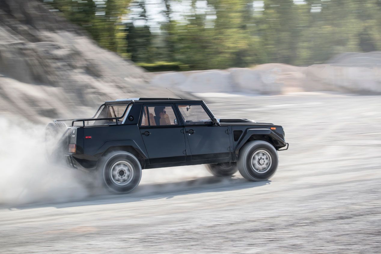 El Lamborghini LM002, en imágenes: el "padre" del nuevo SUV Urus