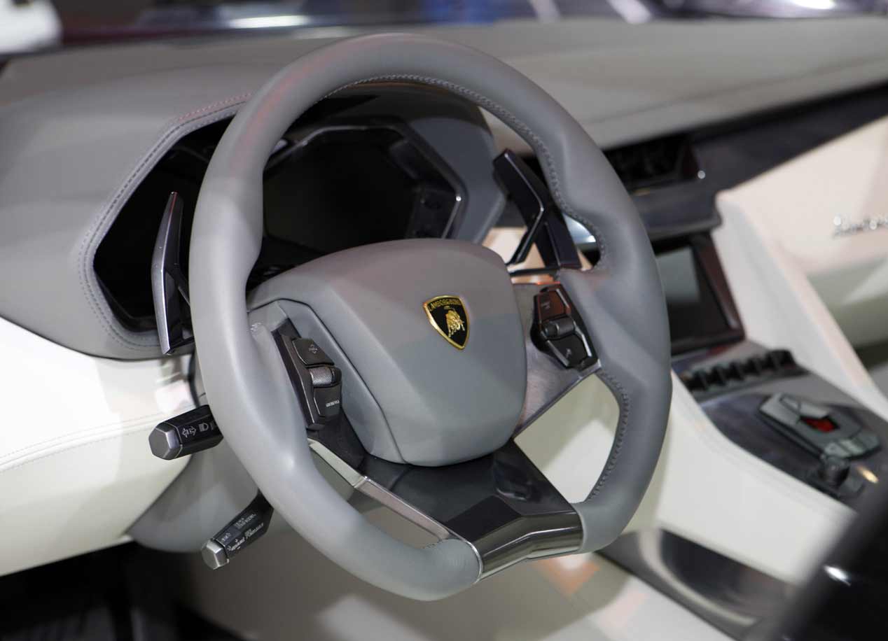 Lamborghini tendrá un 4 puertas inspirado en el Estoque