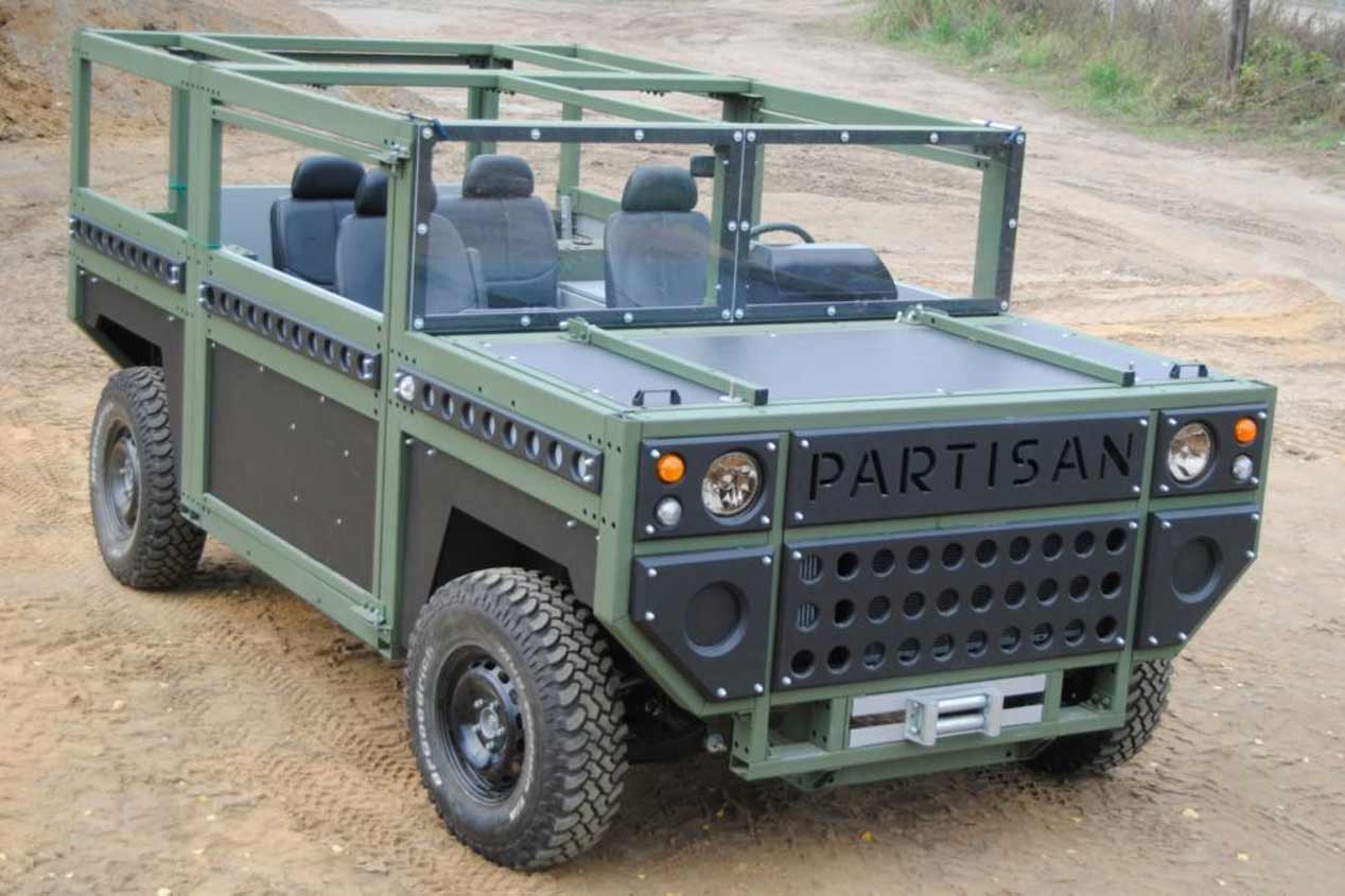 Coge tornillos, planos y tendrás tu Partisan One, el coche de los 100 años de garantía