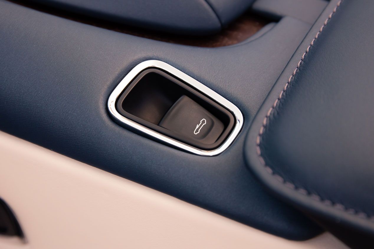 Aston Martin DB11 Volante: las fotos del nuevo descapotable