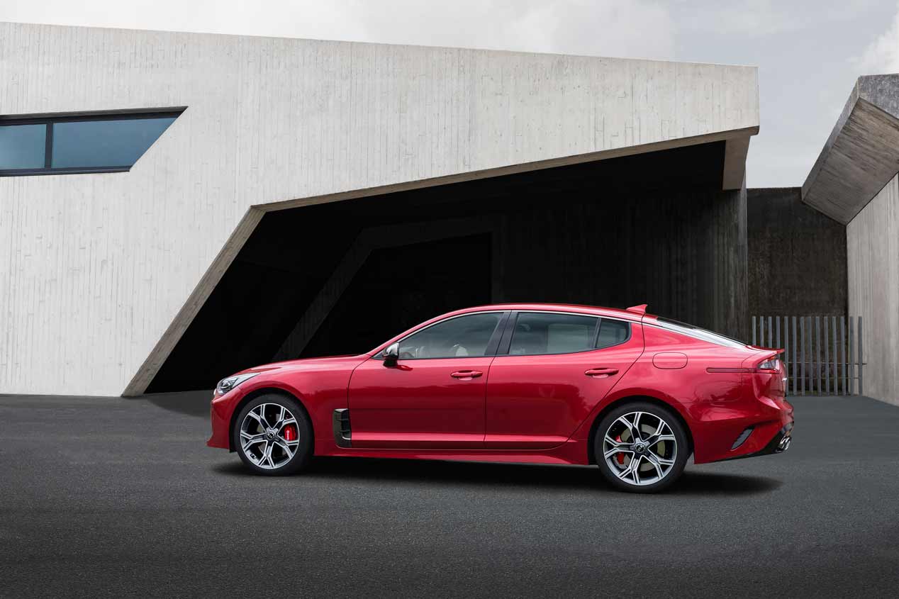 Kia Stinger, el coche que ya conduce Rafa Nadal