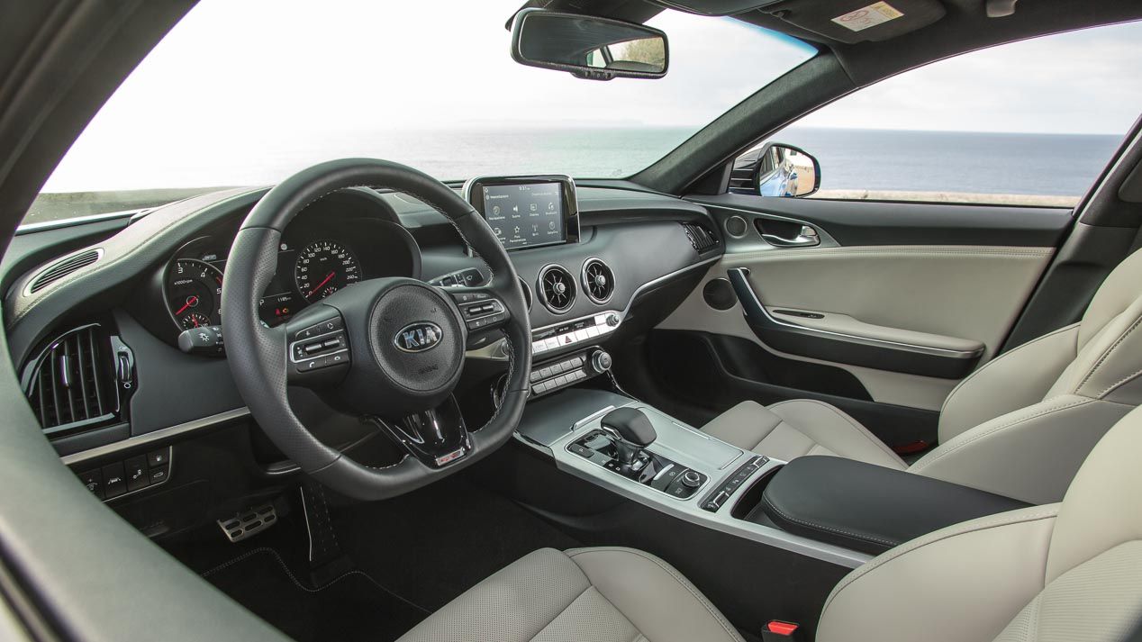 Kia Stinger, el coche que ya conduce Rafa Nadal