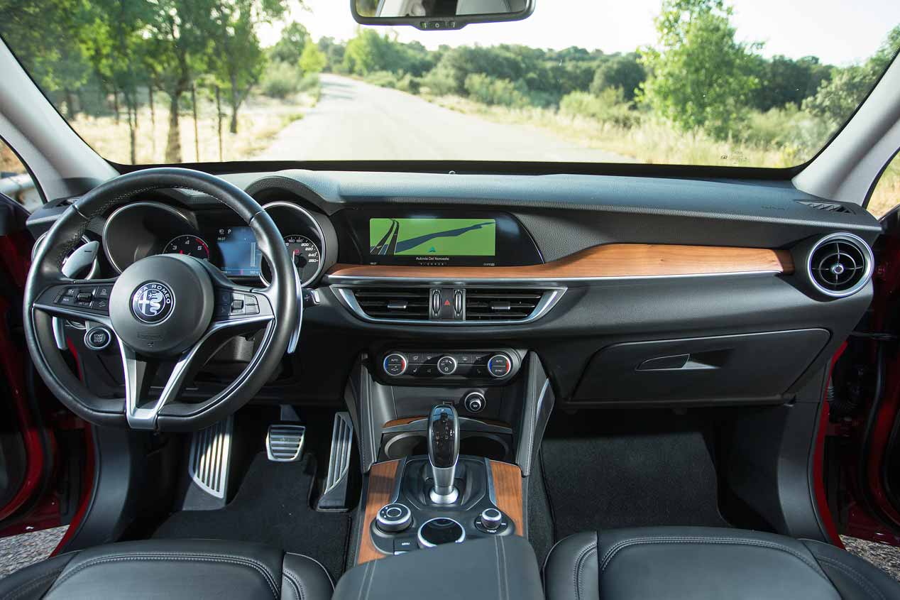 Alfa Romeo Stelvio vs Mercedes GLC Coupé: ¿cuál es mejor SUV?