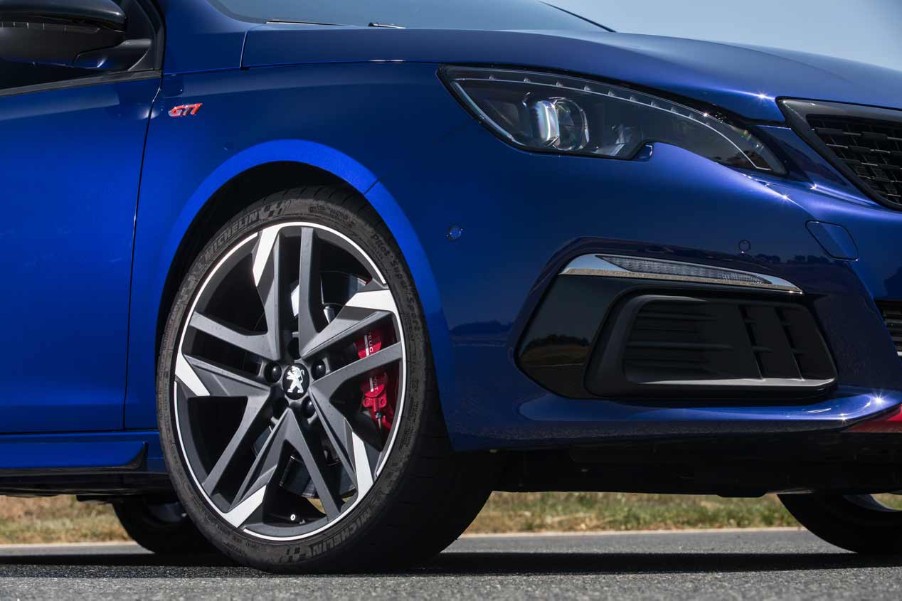 Peugeot 3008 R y GTI: el SUV podría tener nuevas versiones deportivas