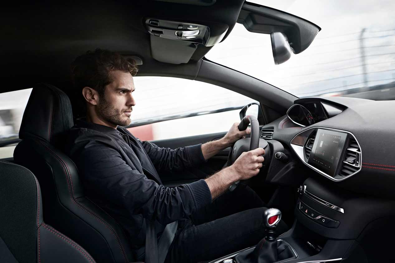 Peugeot 308 2017, las mejores fotos del renovado compacto