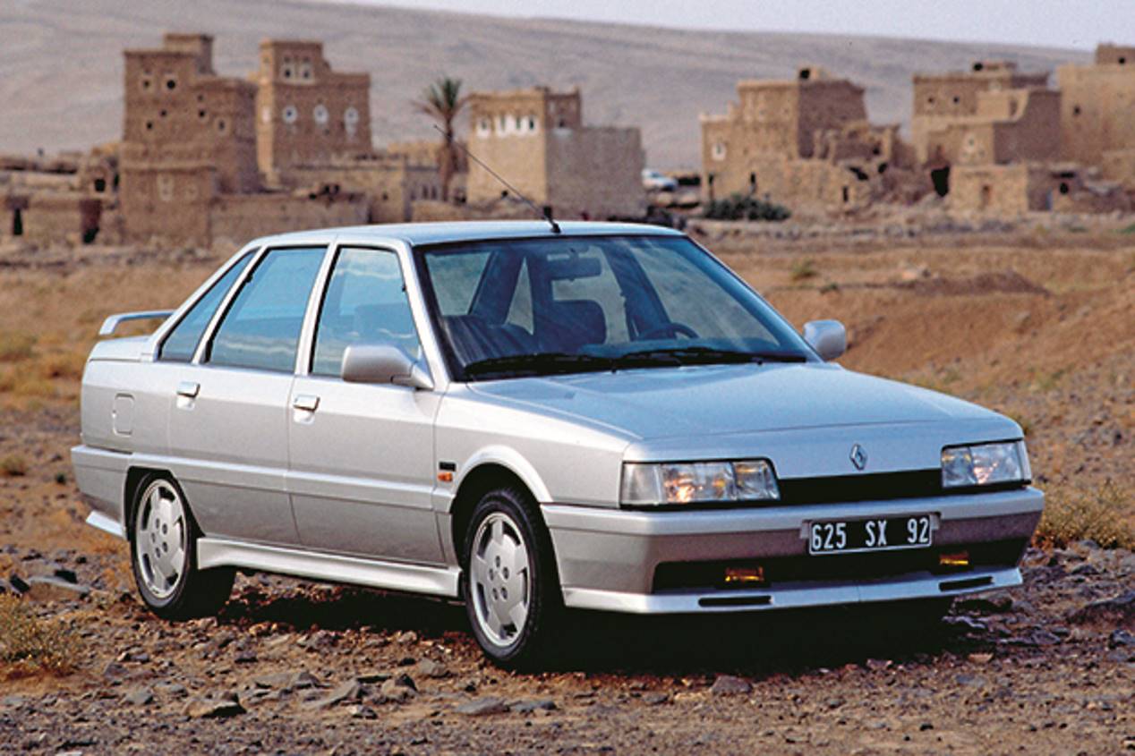 Renault 21 2L Turbo: historia y fotos de una berlina mítica