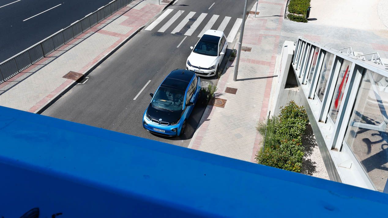Volkswagen Golf GTE vs BMW i3 Rex 94 AH: futuro presente