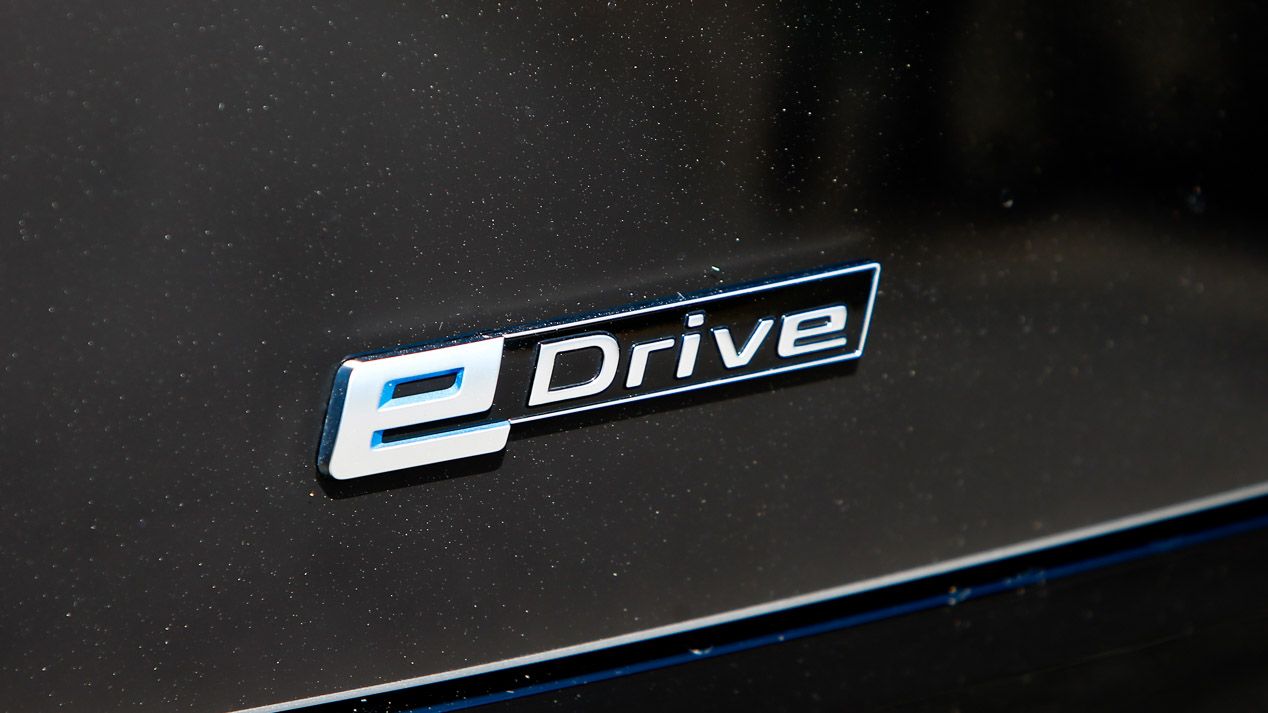 Volkswagen Golf GTE vs BMW i3 Rex 94 AH: futuro presente