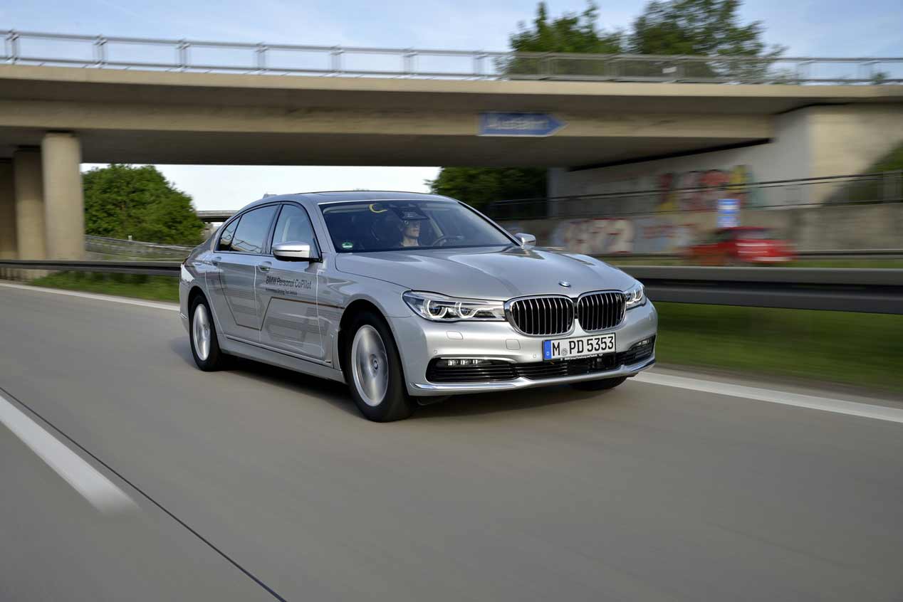 BMW asegura haber alcanzado "hace años" el mismo nivel de conducción autónoma que Audi