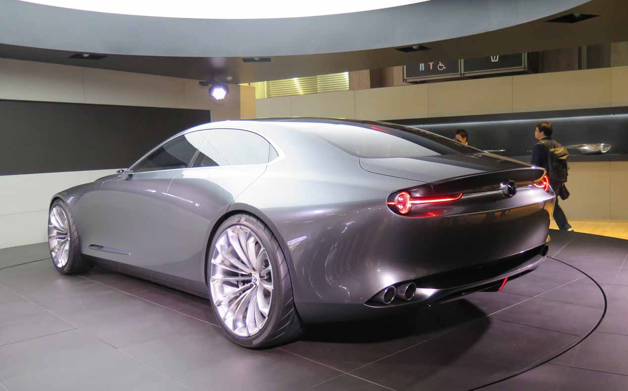 Las nuevas berlinas que vienen: Peugeot 508, Citroën C5, Kia Stinger...