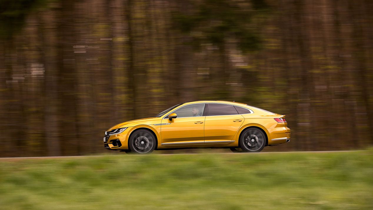 Las nuevas berlinas que vienen: Peugeot 508, Citroën C5, Kia Stinger...