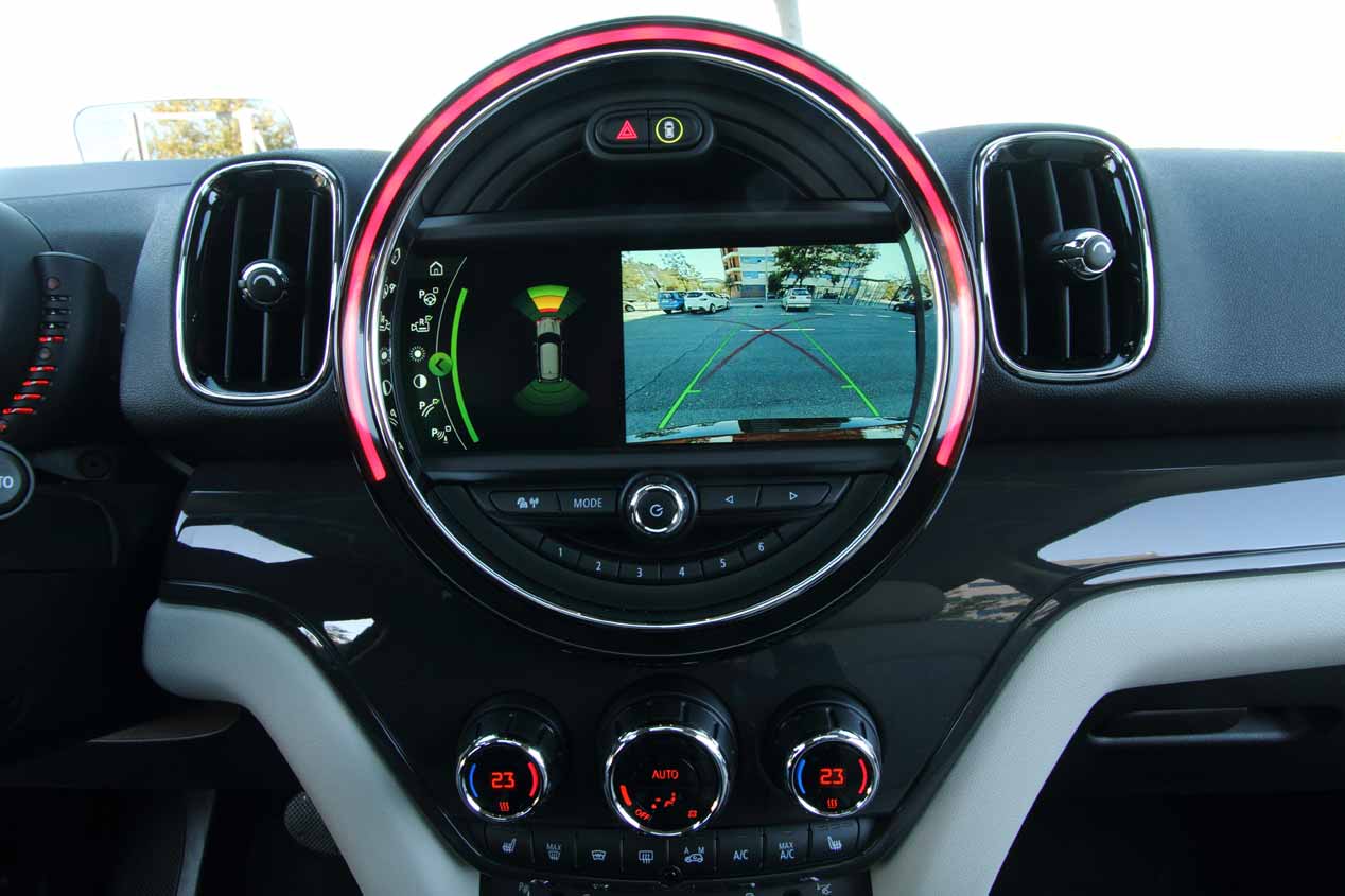 Comparativa SUV: Toyota C-HR vs Mini Countryman