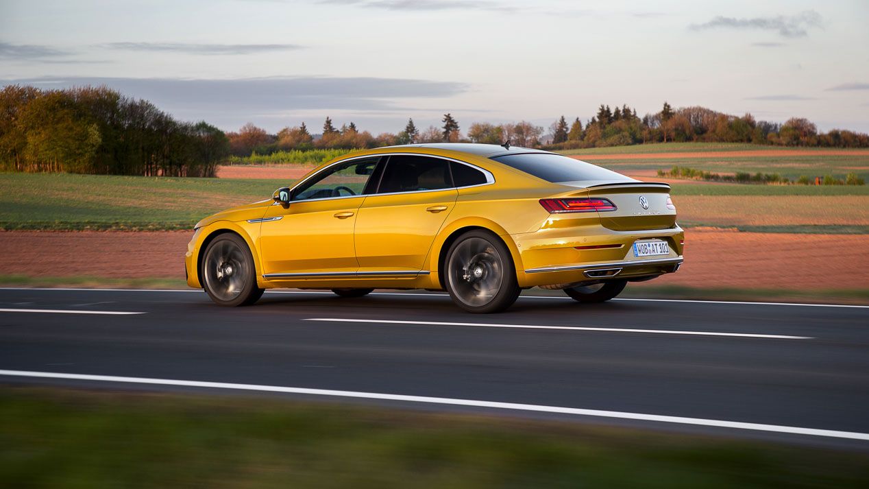 Las nuevas berlinas que vienen: Peugeot 508, Citroën C5, Kia Stinger...