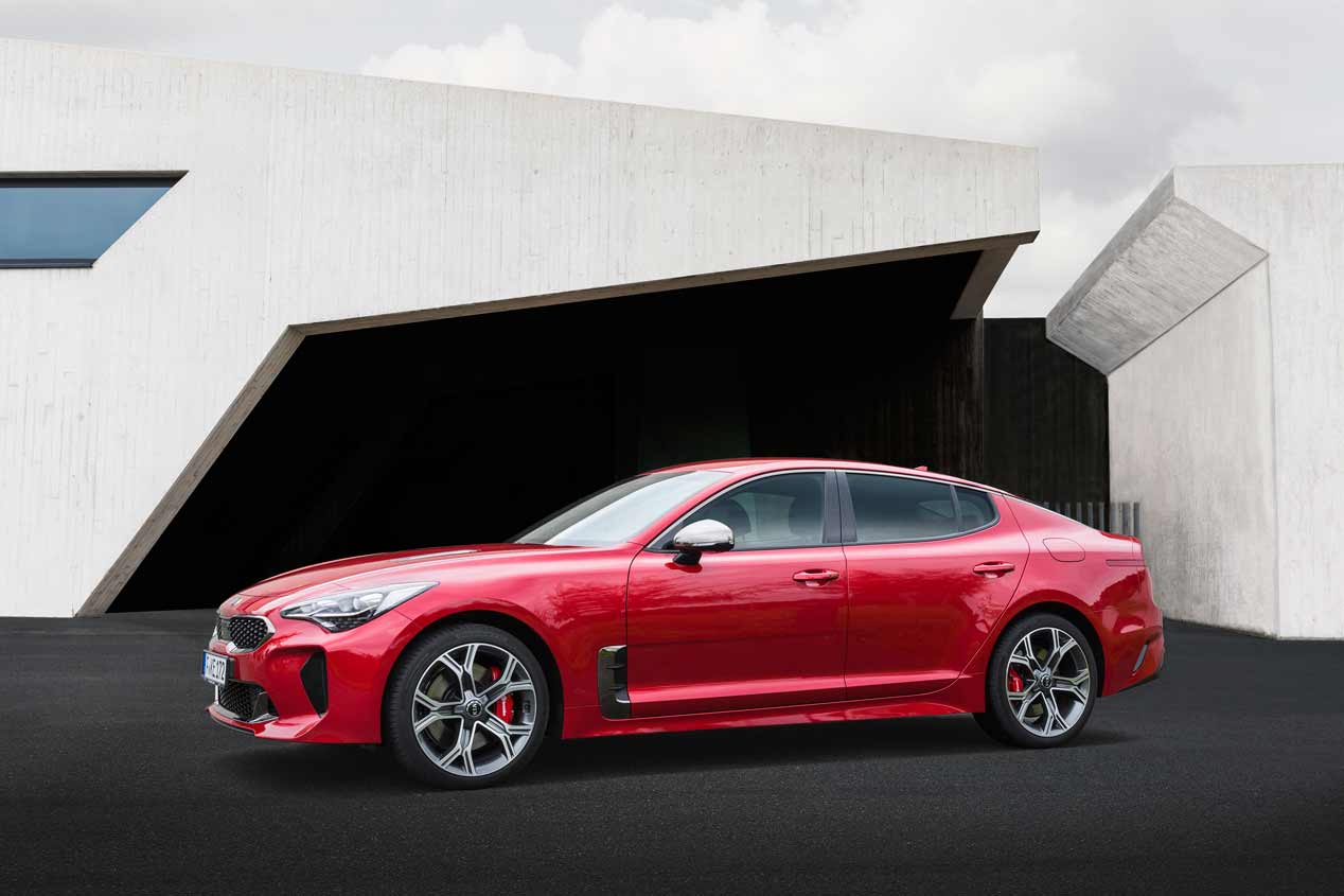 Las nuevas berlinas que vienen: Peugeot 508, Citroën C5, Kia Stinger...