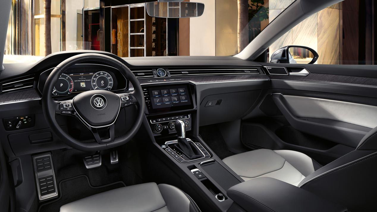 Las nuevas berlinas que vienen: Peugeot 508, Citroën C5, Kia Stinger...