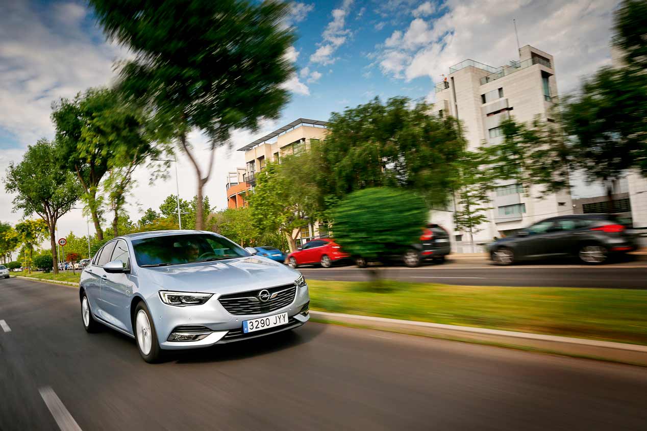 Las nuevas berlinas que vienen: Peugeot 508, Citroën C5, Kia Stinger...