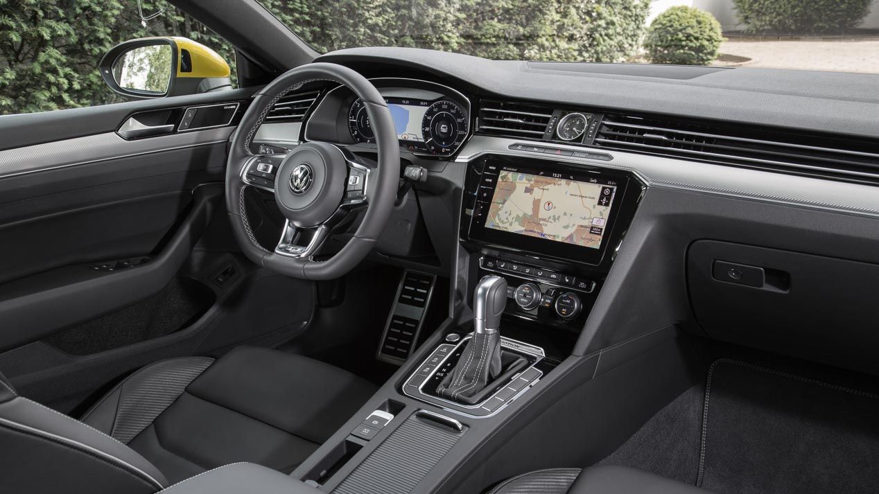 Las nuevas berlinas que vienen: Peugeot 508, Citroën C5, Kia Stinger...