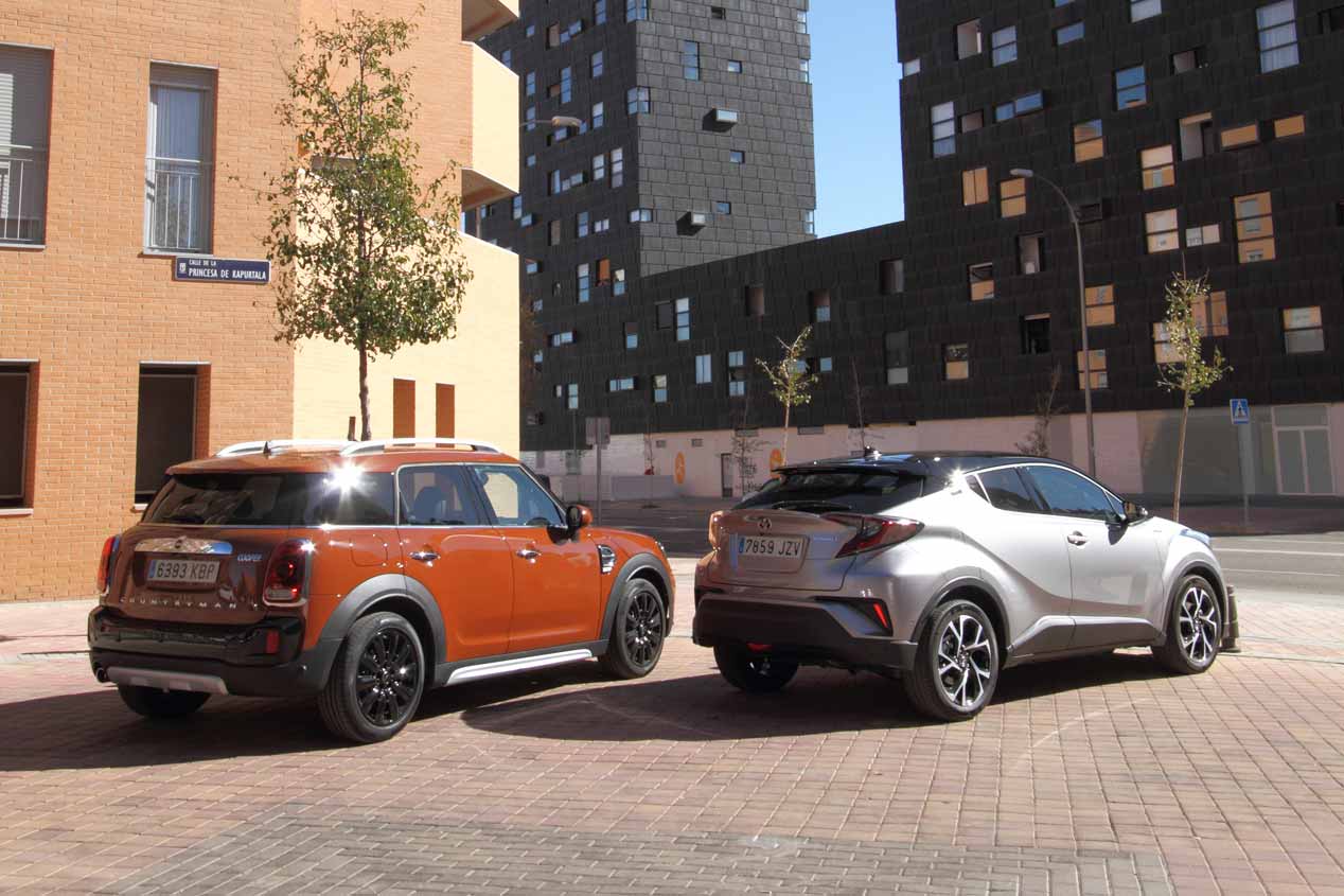 Comparativa SUV: Toyota C-HR vs Mini Countryman