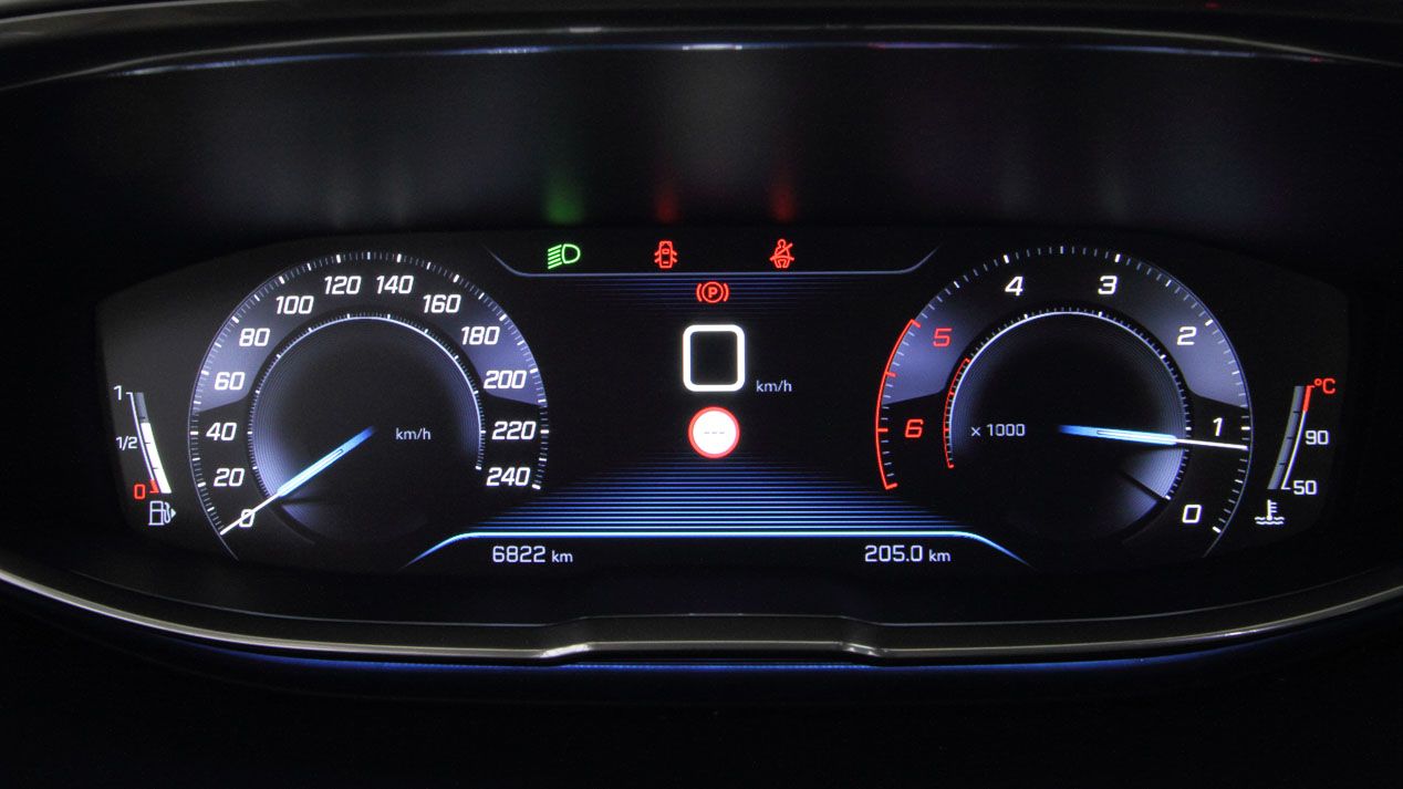 Comparativa SUV: Peugeot 5008 1.6 BlueHDI vs VW Tiguan 2.0 TDI