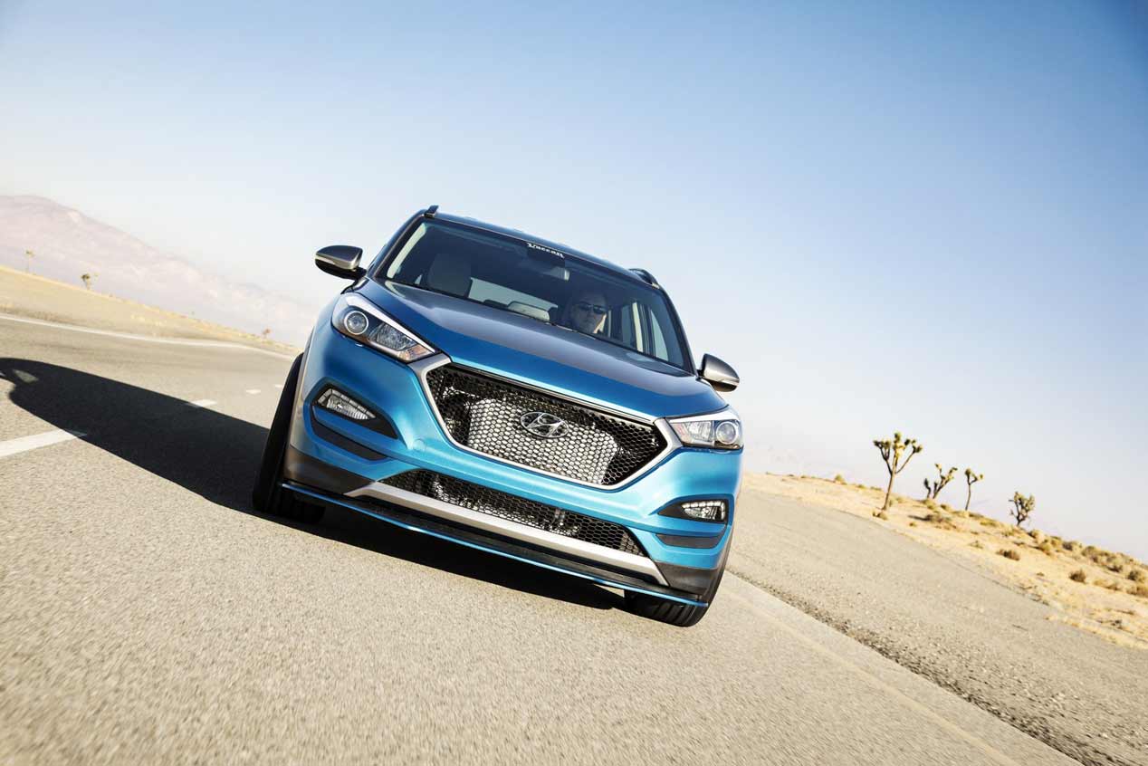 Deportivos, SUV... ¡Y coches de tres ejes! Lo mejor del SEMA 2017