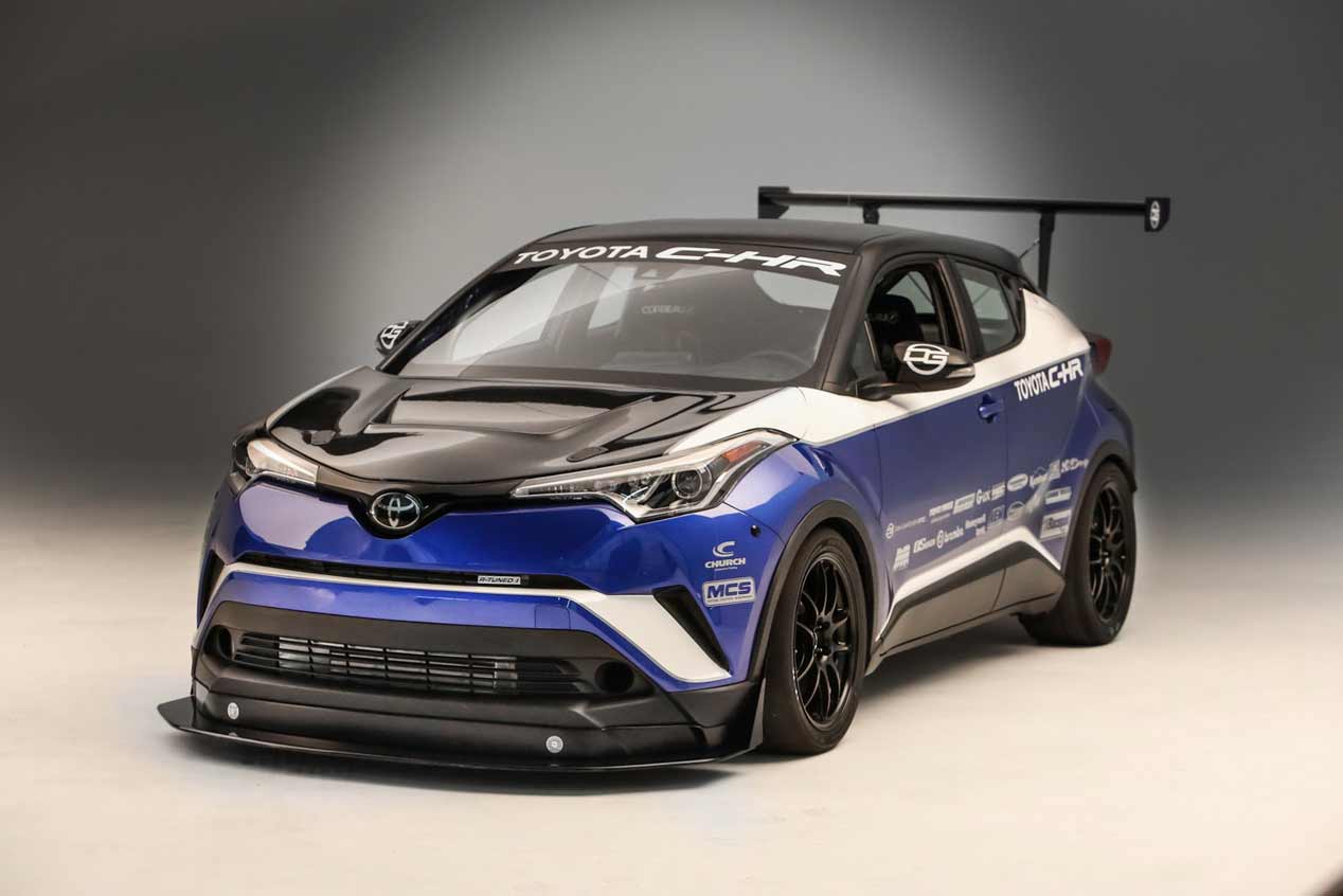 Deportivos, SUV... ¡Y coches de tres ejes! Lo mejor del SEMA 2017