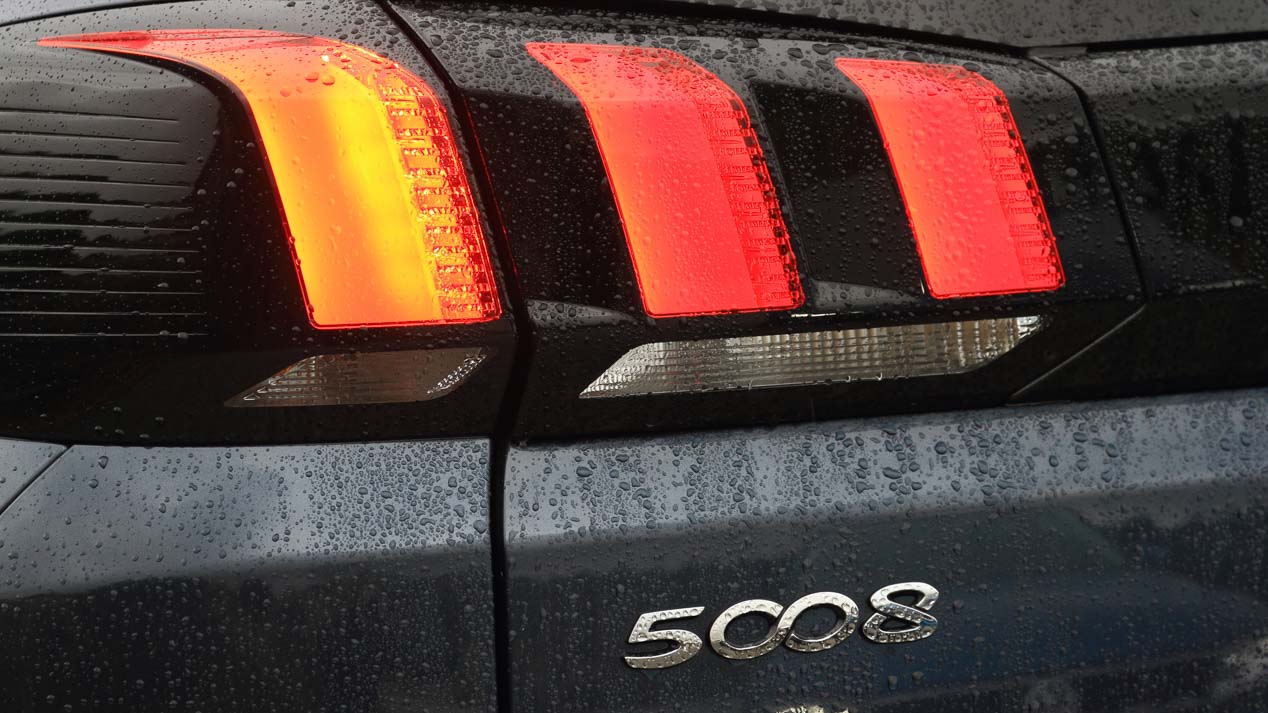 Comparativa SUV: Peugeot 5008 1.6 BlueHDI vs VW Tiguan 2.0 TDI