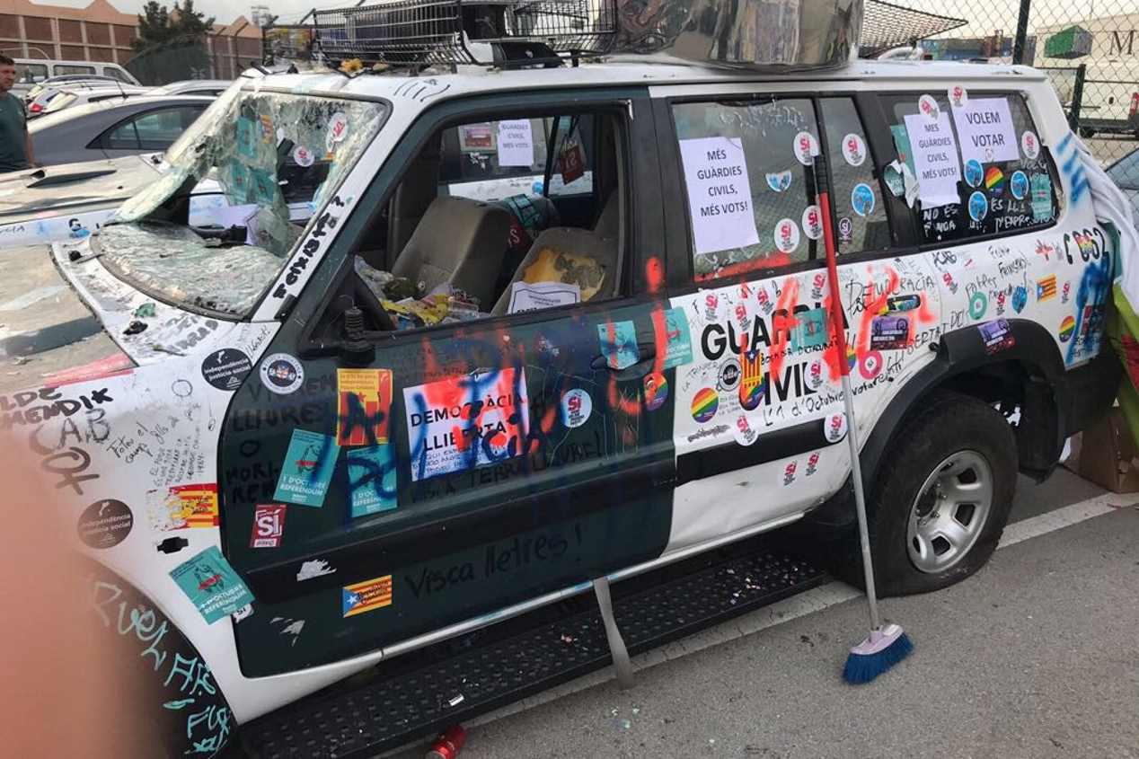 Los coches de la Guardia Civil sufrieron desperfectos por 135.000 € tras las protestas de Barcelona
