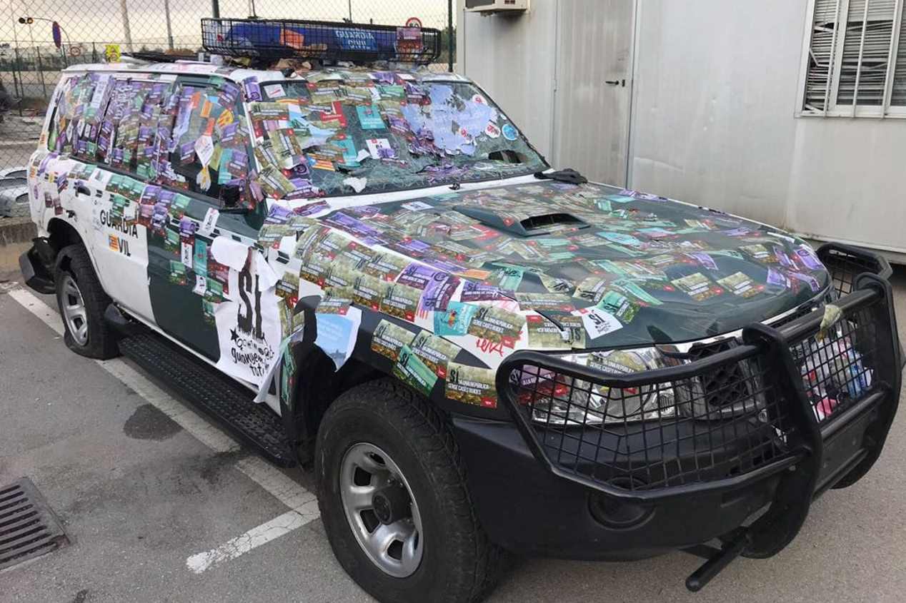 Los coches de la Guardia Civil sufrieron desperfectos por 135.000 € tras las protestas de Barcelona