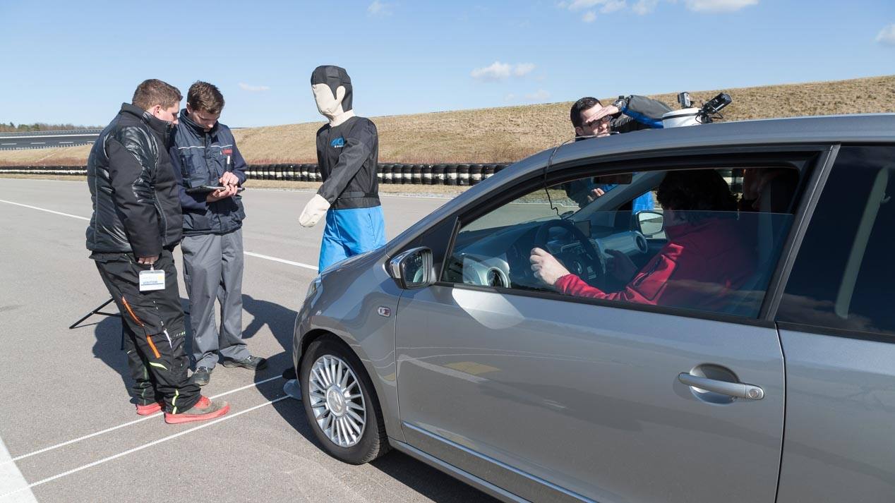 Sistemas de frenada automática de emergencia: así funcionan
