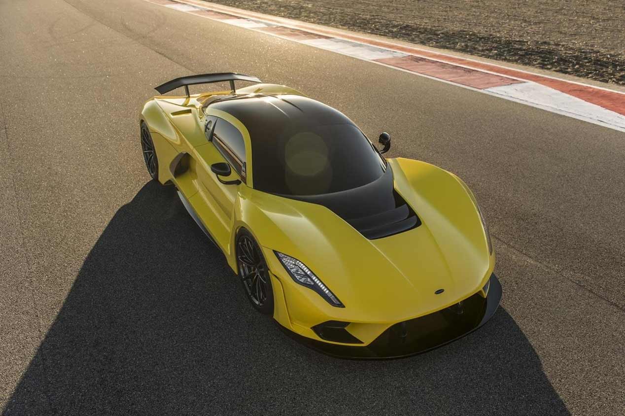 ¡Mira qué bestias! Coches que superan los 320 km/h