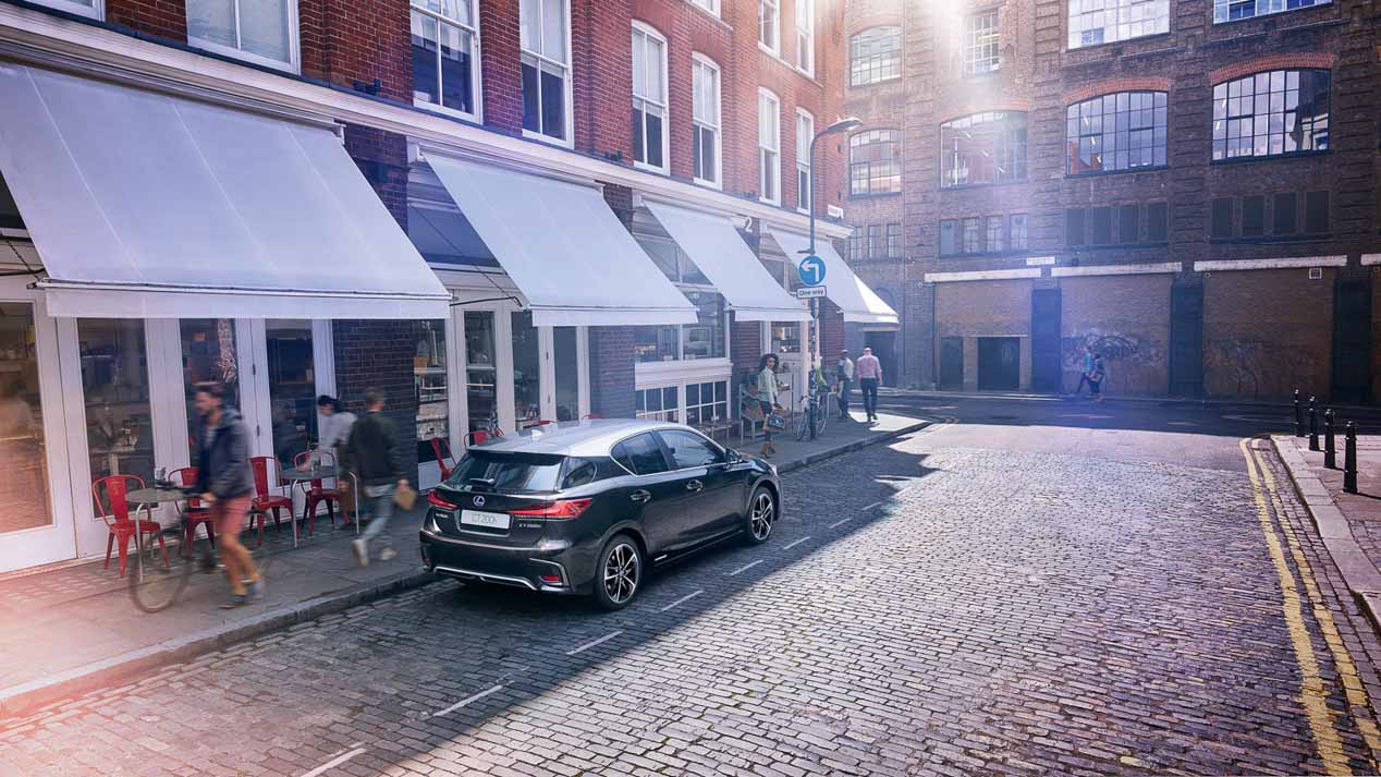 Probamos el nuevo Lexus CT 200h 2018. Mejoras en diseño y equipamiento