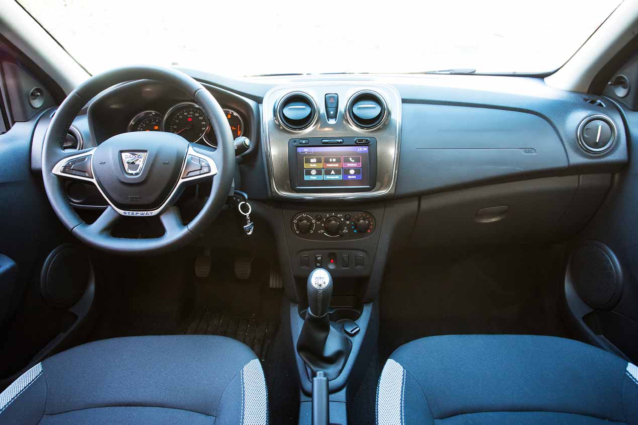 Dacia Sandero Stepway vs Hyundai i20 Active, en imágenes