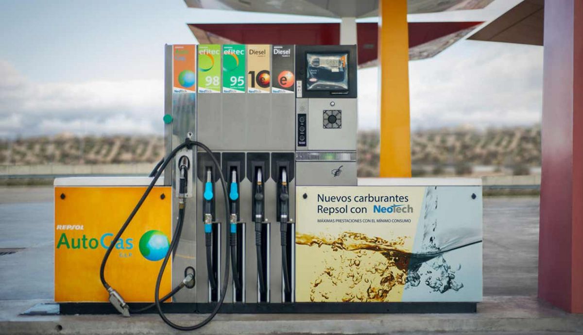 Qué debemos evitar en una gasolinera
