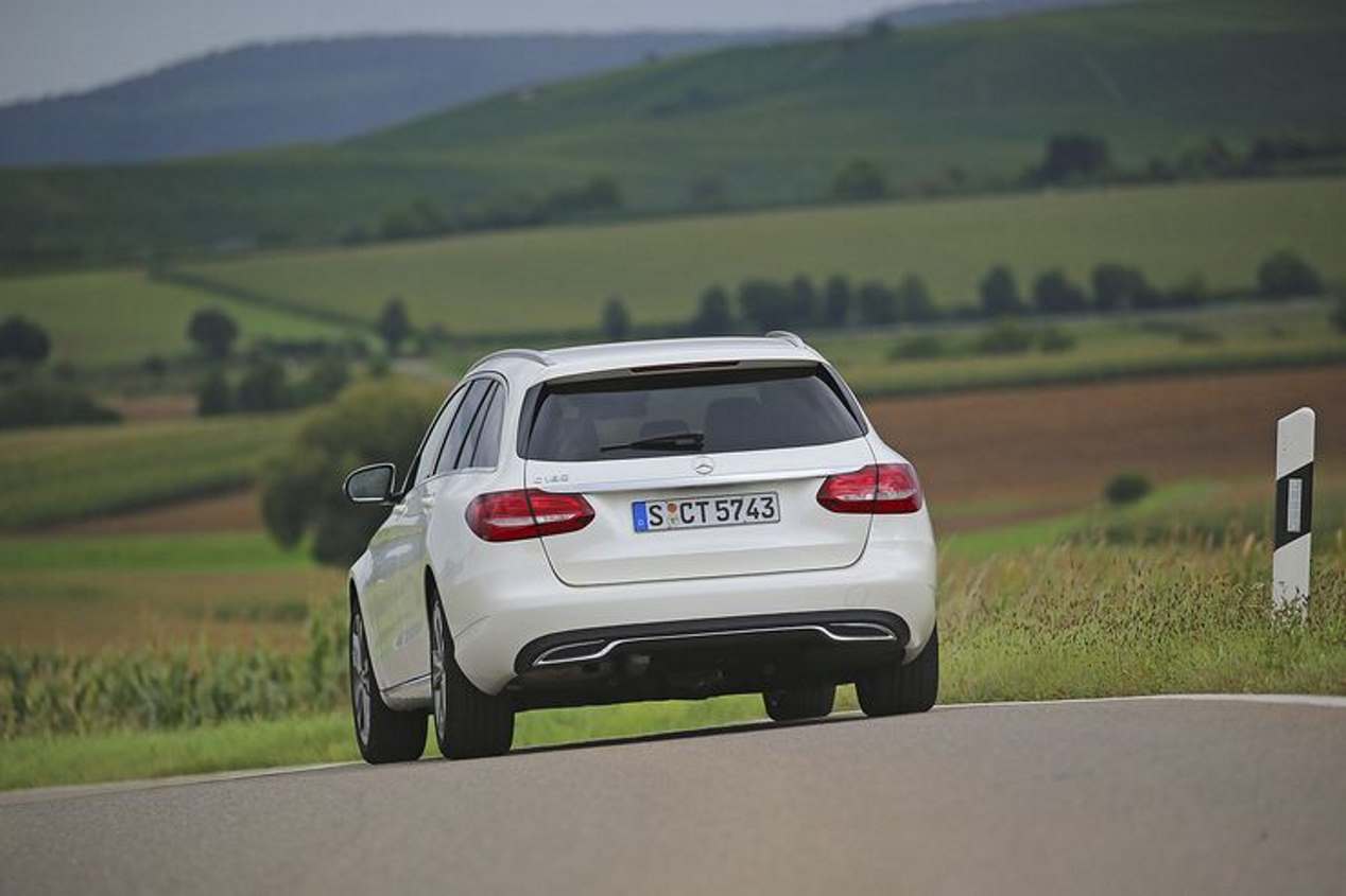 Comparativa berlinas familiares: VW Passat, Opel Insignia, Skoda Superb y Mercedes Clase C