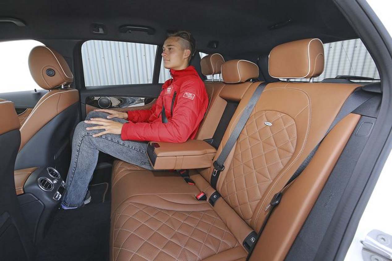 Comparativa berlinas familiares: VW Passat, Opel Insignia, Skoda Superb y Mercedes Clase C