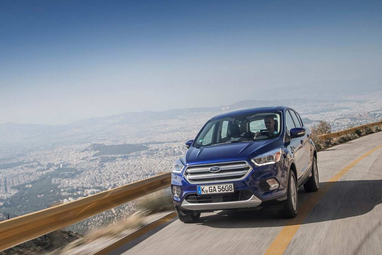 Ford Kuga 2019: el SUV con base Focus 2018 y nuevos rasgos de familia