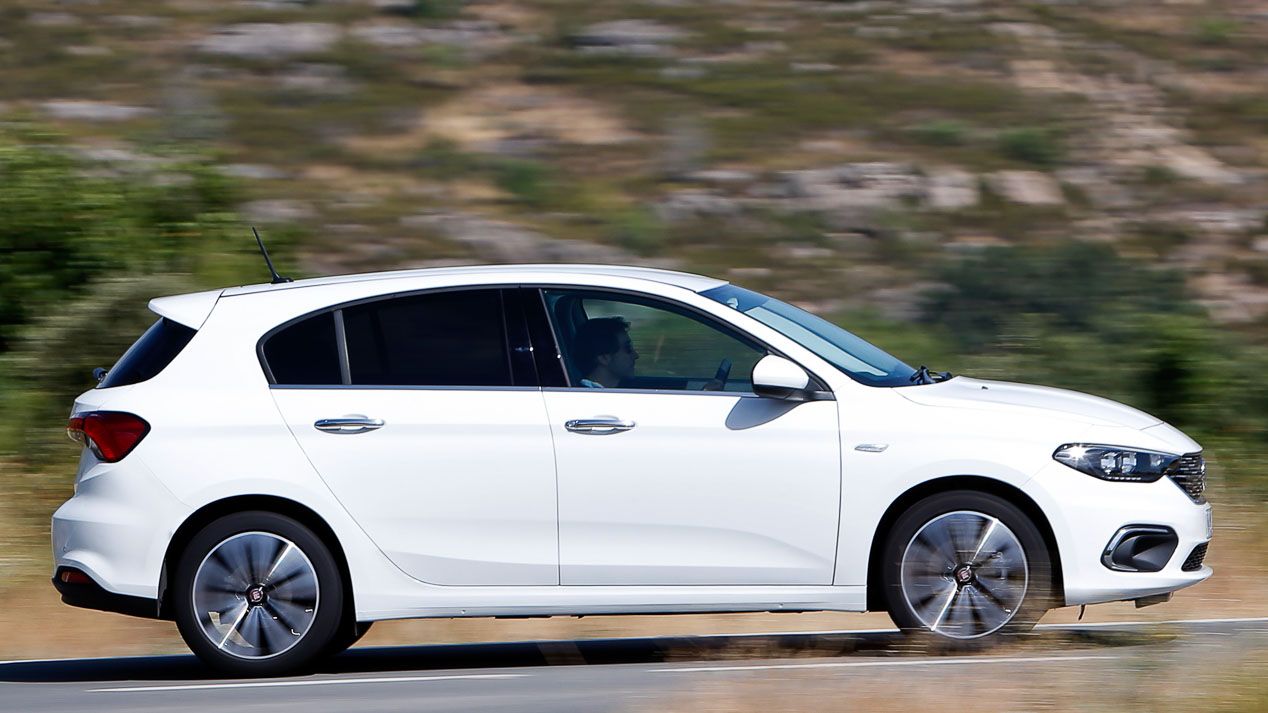¿Cuál es el compacto con más espacio y maletero? Medimos hasta 19 coches