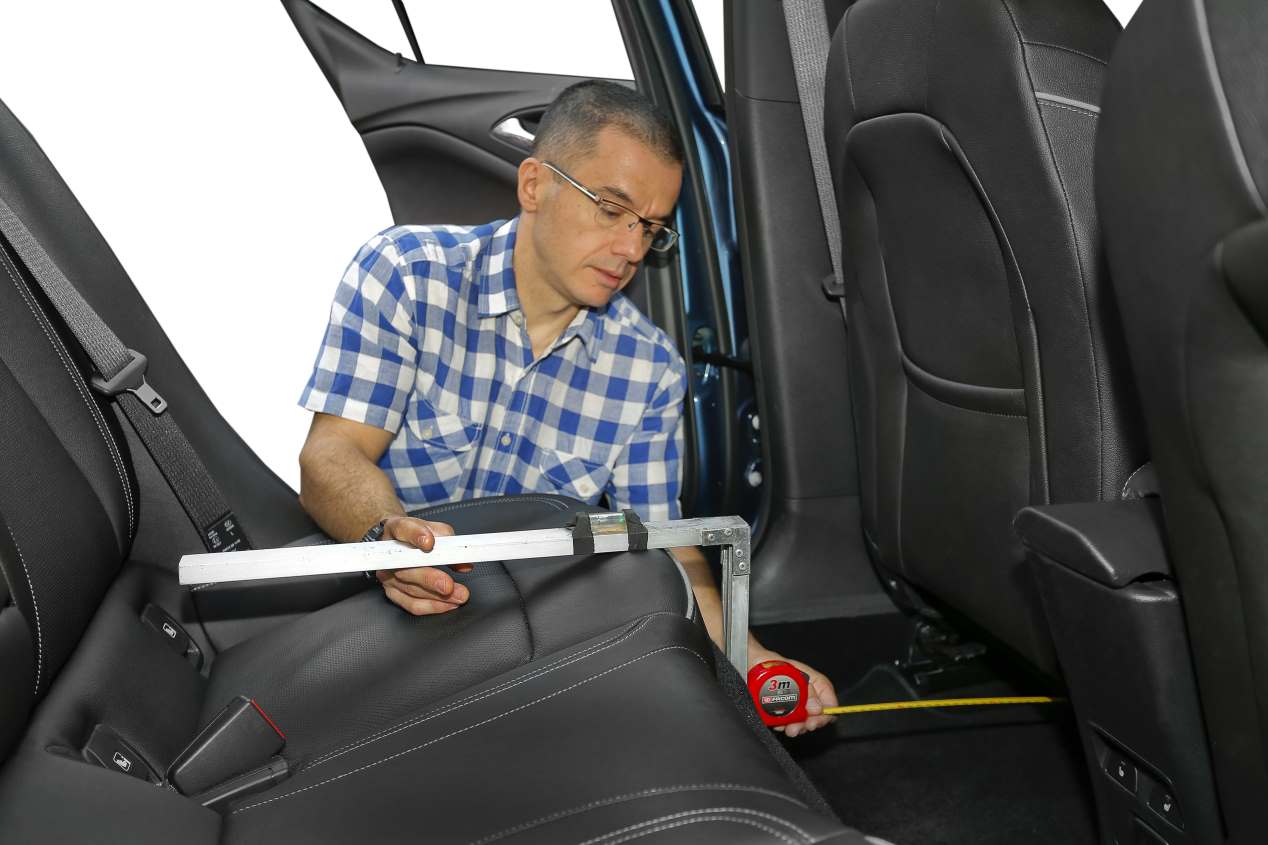 ¿Cuál es el compacto con más espacio y maletero? Medimos hasta 19 coches